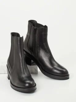 Truman's – Chelsea Boots aus Kalbleder schwarz
