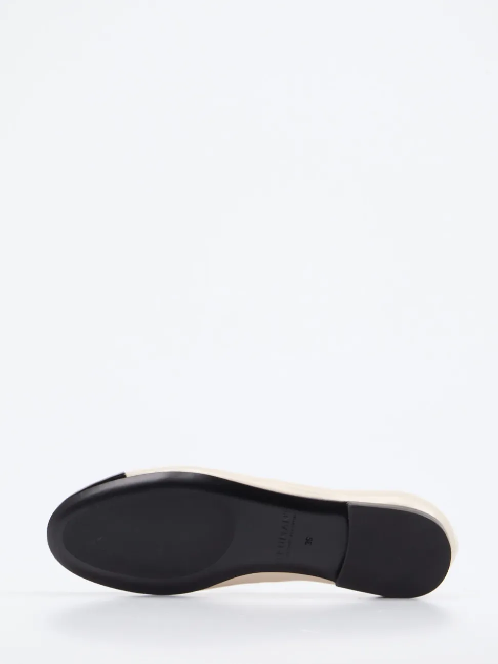 Truman's – Mary Jane Ballerinas aus Lackleder creme