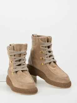 Truman's – Schnürstiefelette aus Veloursleder braun