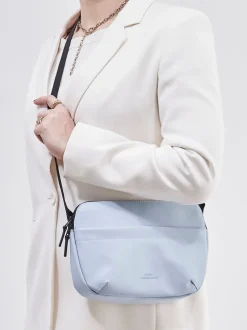 Ucon Acrobatics – Crossbody Bag aus Textil Hellblau