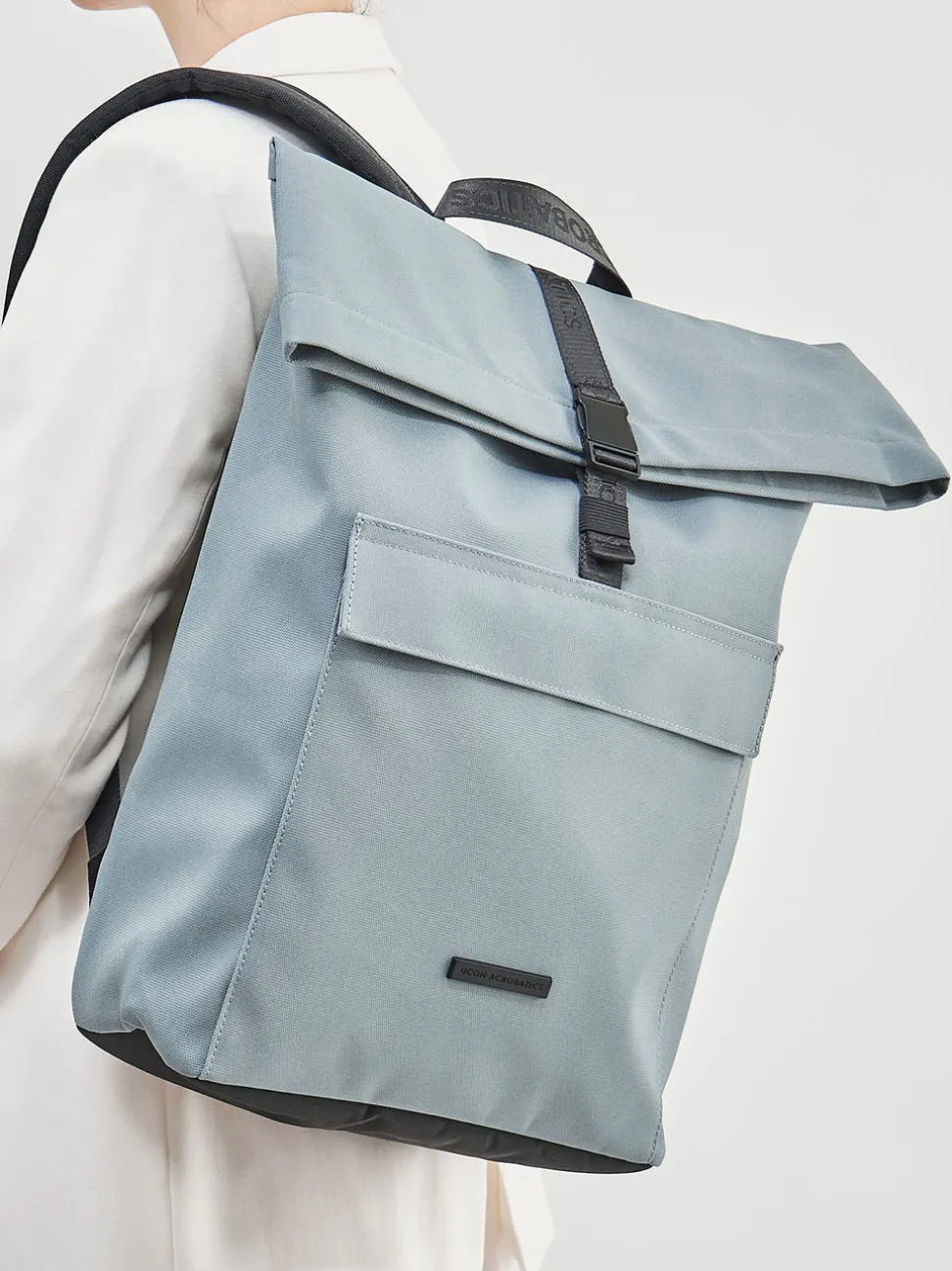 Ucon Acrobatics – Rolltop-Rucksack aus Textil in Rauchblau