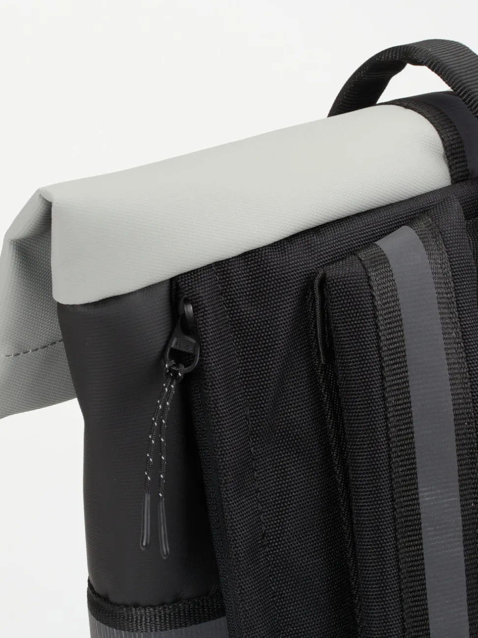 Ucon Acrobatics – Rolltop-Rucksack aus Textil Schwarzgrau