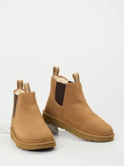 UGG – Chelsea Boots aus Veloursleder karamellbraun