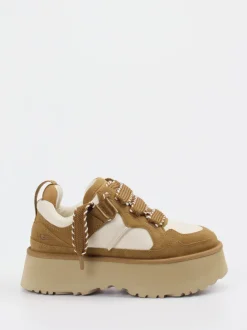 UGG – Chunky Sneaker aus Velour/Textil sandbeige