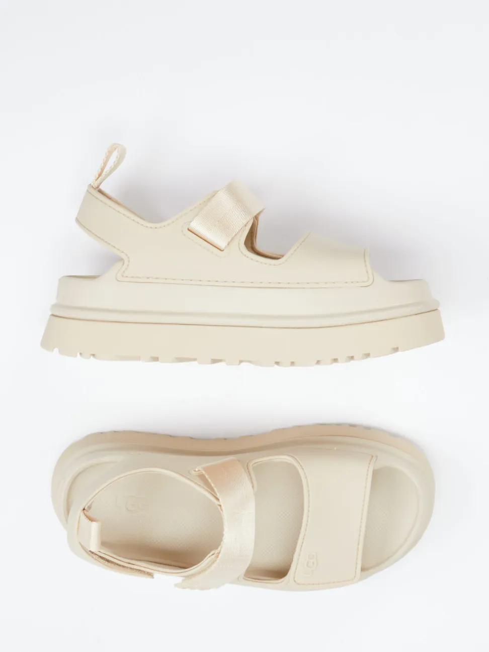 UGG – Chunky-Sandale aus Gummi in Beige