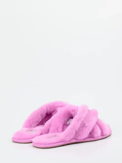 UGG – Fell-Pantoletten aus Lammfell in Pink