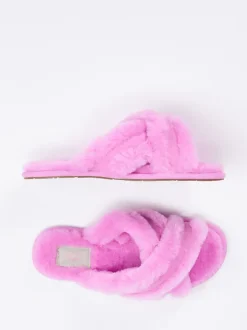 UGG – Fell-Pantoletten aus Lammfell in Pink