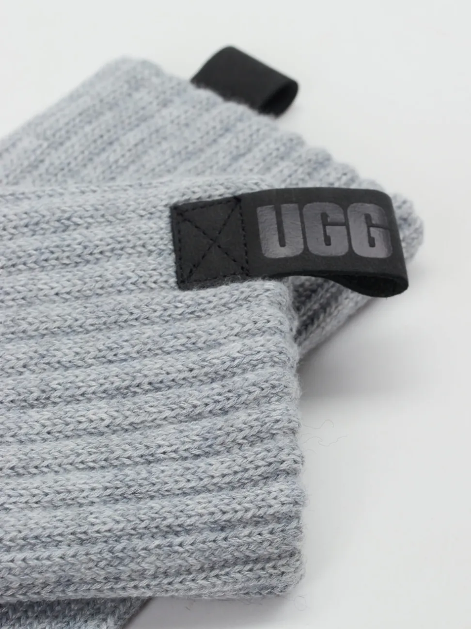 UGG – Fingerhandschuhe aus Textil in Hellgrau