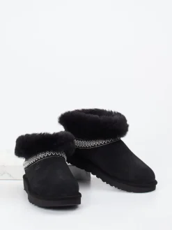 UGG – Hausschuh-Slipper aus Veloursleder schwarz