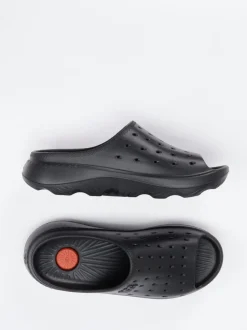 UGG – Komfort-Pantolette aus Gummi in Schwarz