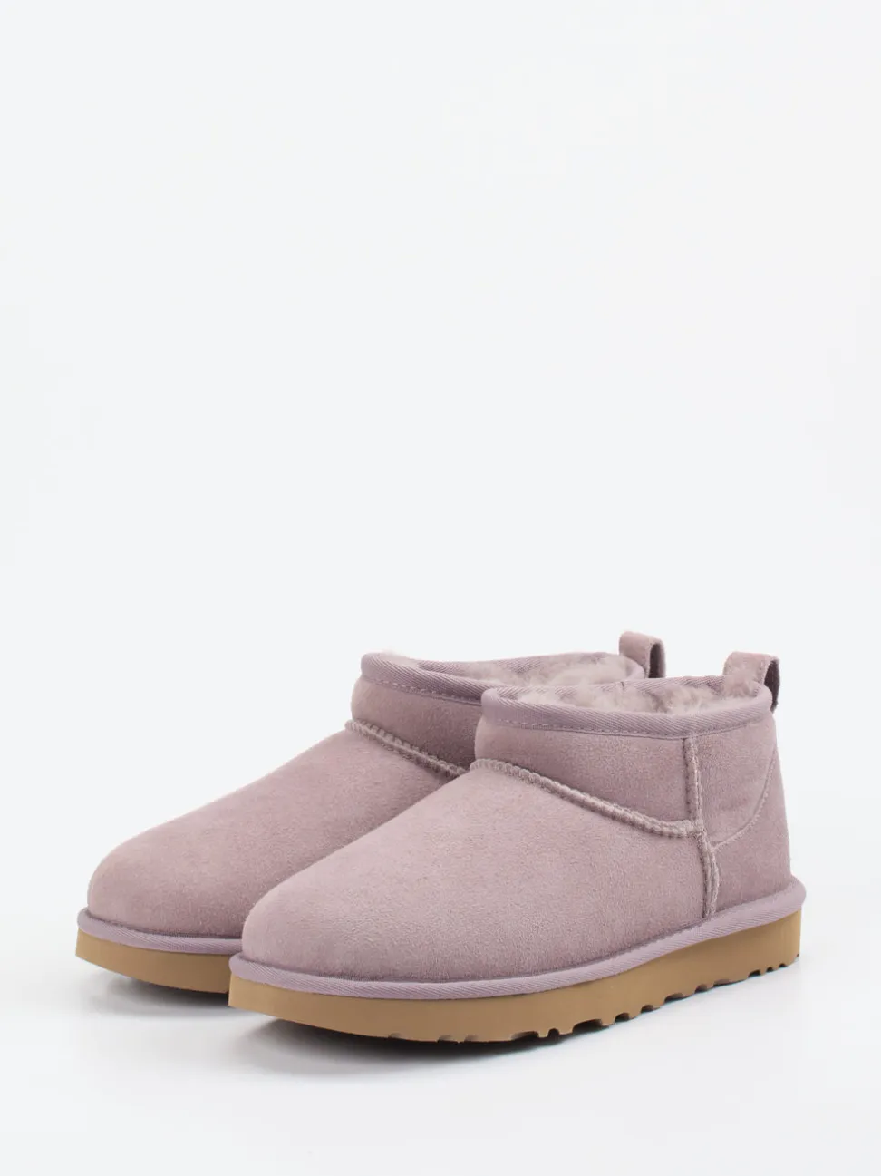 UGG – Lammfell-Boots aus Veloursleder in Altrosa