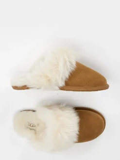 UGG – Lammfell-Hausschuh aus Veloursleder camel