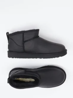 UGG – Lammfell-Stiefelette aus Veloursleder Schwarz