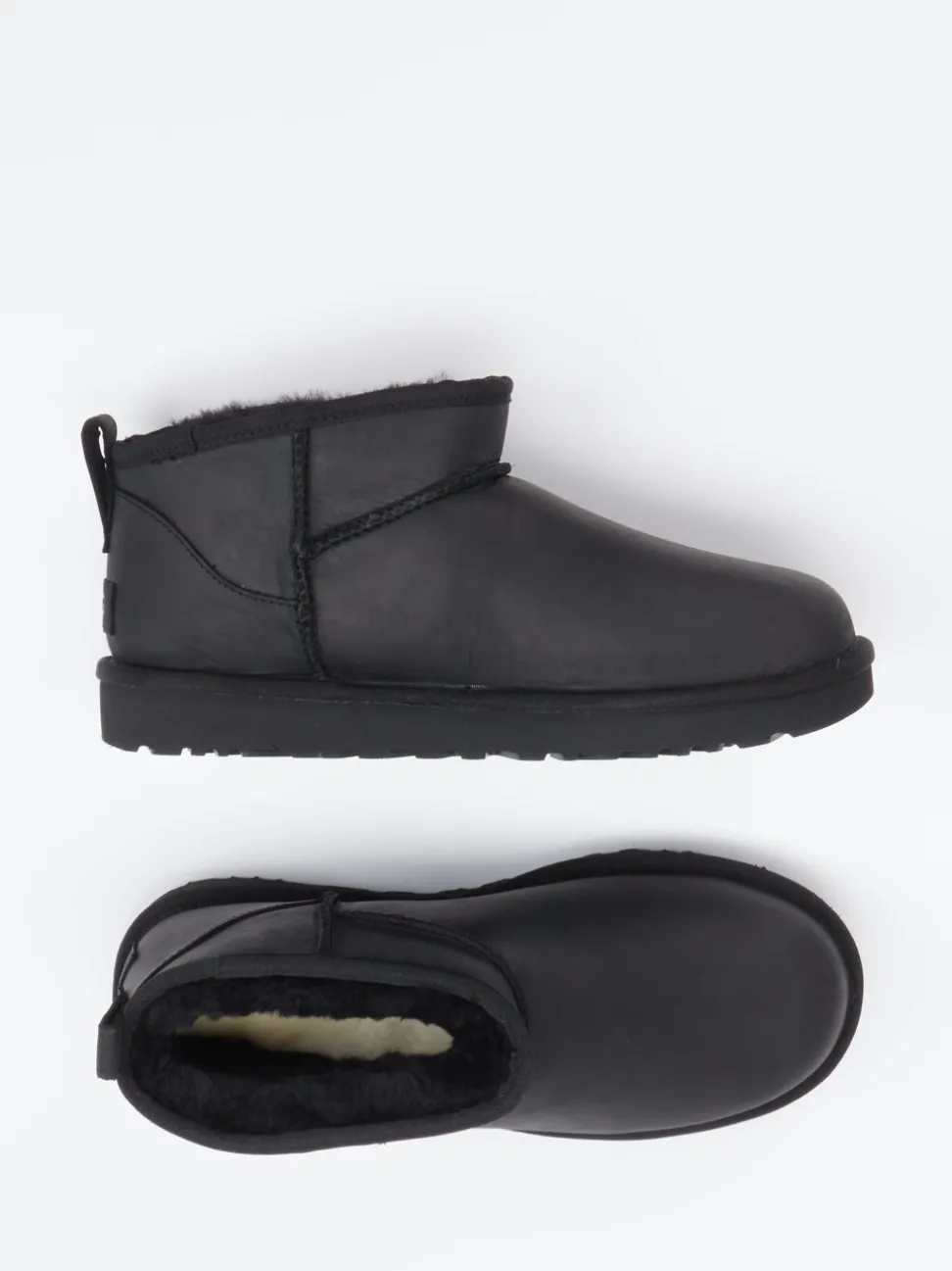 UGG – Lammfell-Stiefelette aus Veloursleder Schwarz