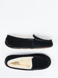 UGG – Mokassin-Slipper aus Veloursleder Schwarz