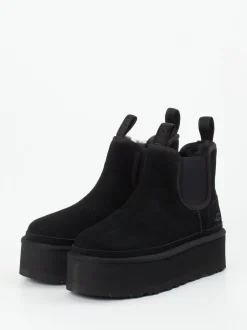 UGG – Plateau-Chelsea Boots aus Veloursleder Schwarz