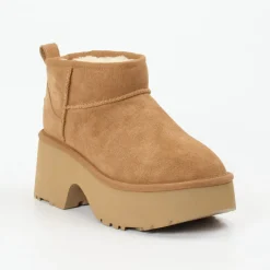 UGG – Plateau-Stiefelette aus Veloursleder braun