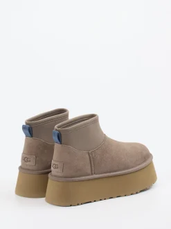 UGG – Plateau-Stiefeletten aus Veloursleder taupe