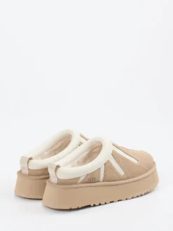 UGG – Plattform-Pantoletten aus Veloursleder Beige