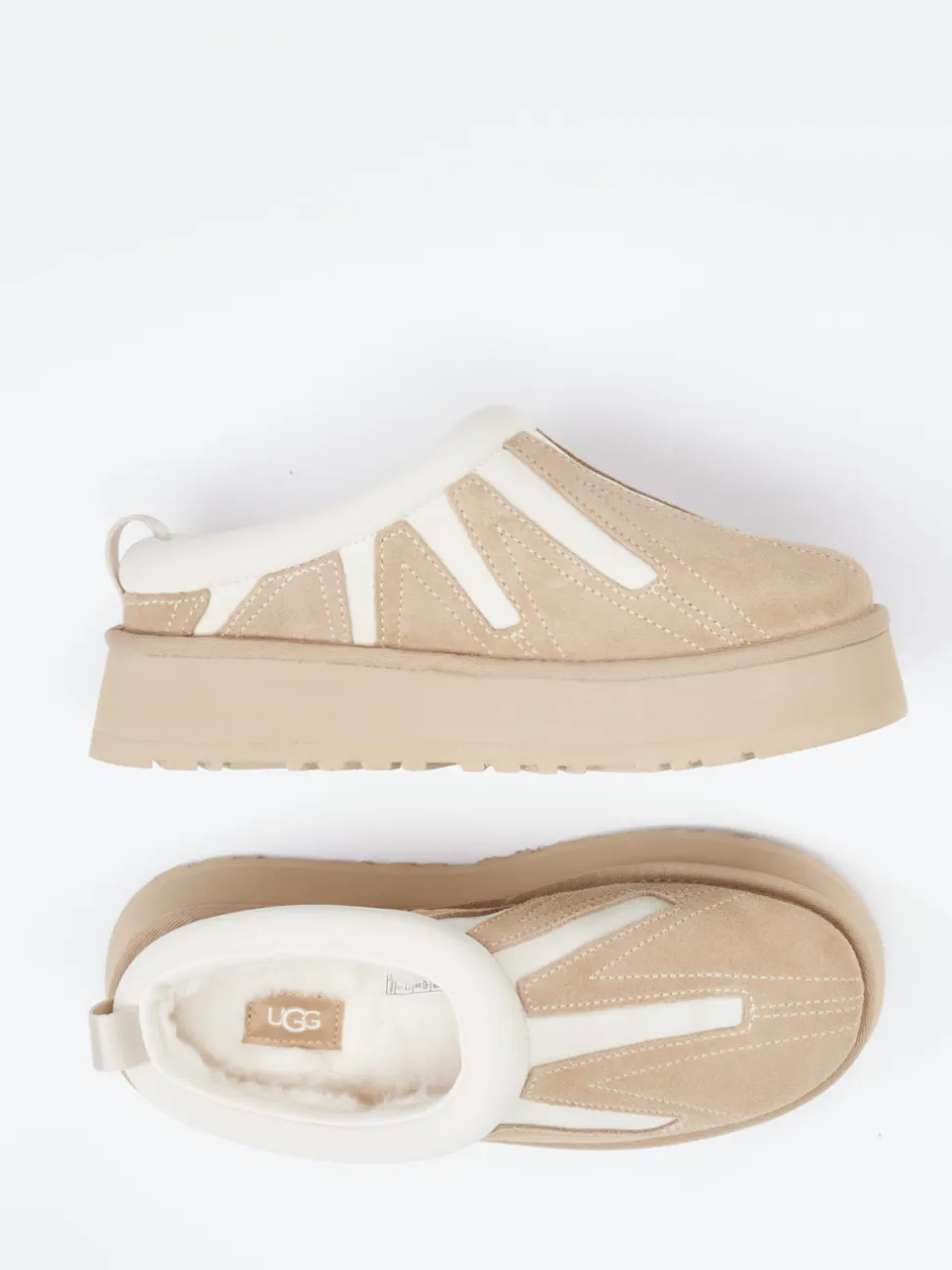 UGG – Plattform-Pantoletten aus Veloursleder Beige