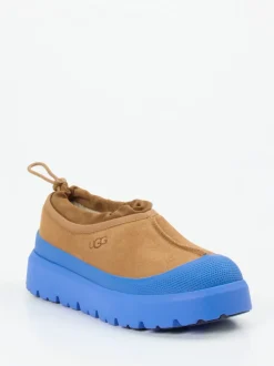 UGG – Slipper aus Veloursleder Camelbraun