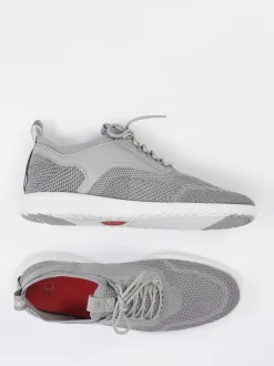 UGG – Sneaker aus Textil in Hellgrau