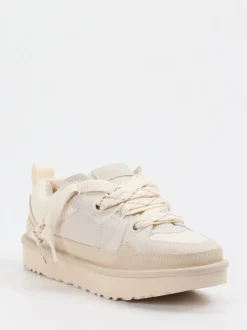 UGG – Sneaker aus Veloursleder in Beige