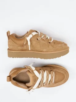 UGG – Sneaker aus Veloursleder cognacfarben