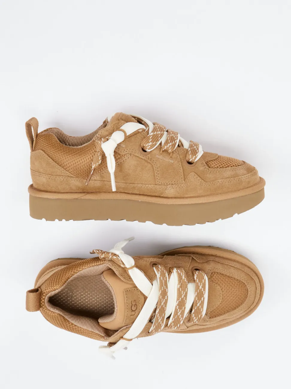 UGG – Sneaker aus Veloursleder cognacfarben