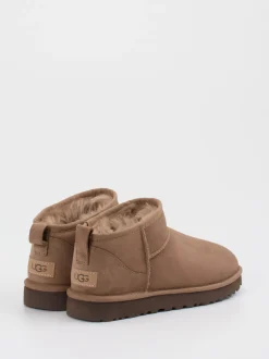 UGG – Stiefeletten aus Veloursleder sandbraun
