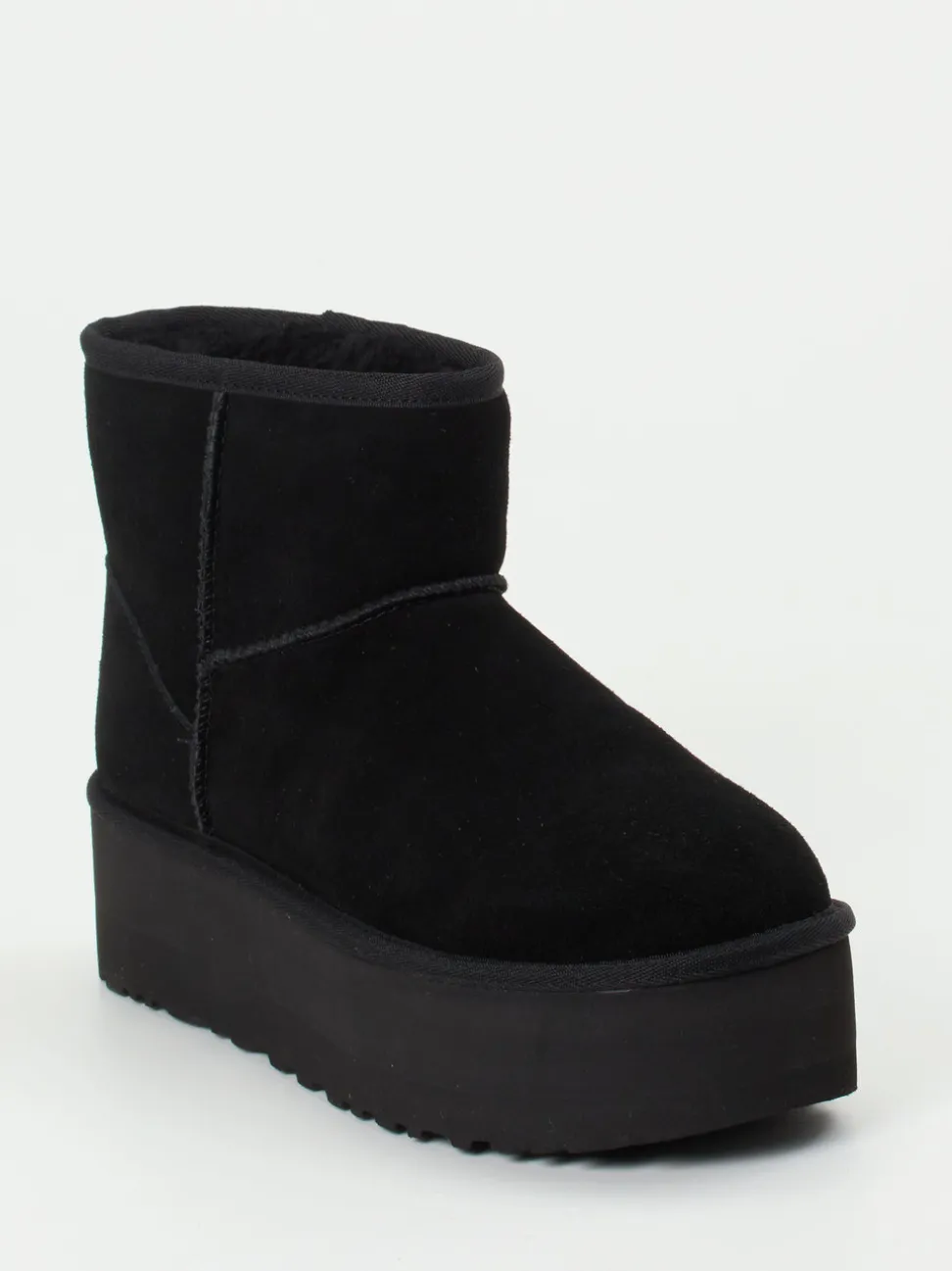 UGG – Stiefeletten aus Veloursleder Schwarz Plateau