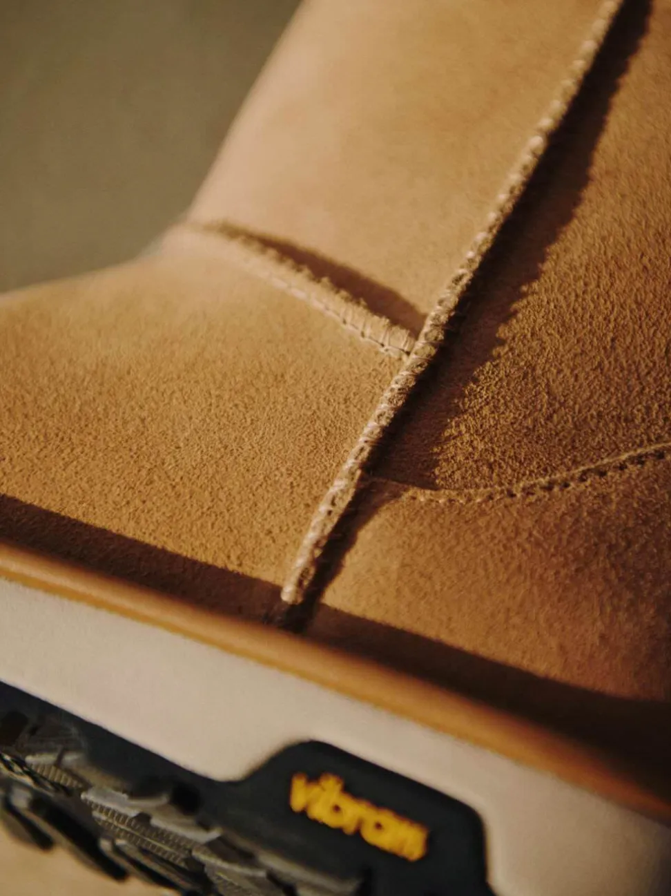 UGG – Winterboots aus Veloursleder cognacbraun