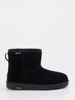 UGG – Winter-Boots aus Veloursleder schwarz