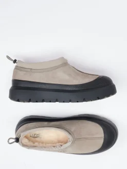 UGG – Winter-Slipper aus Veloursleder Taupe