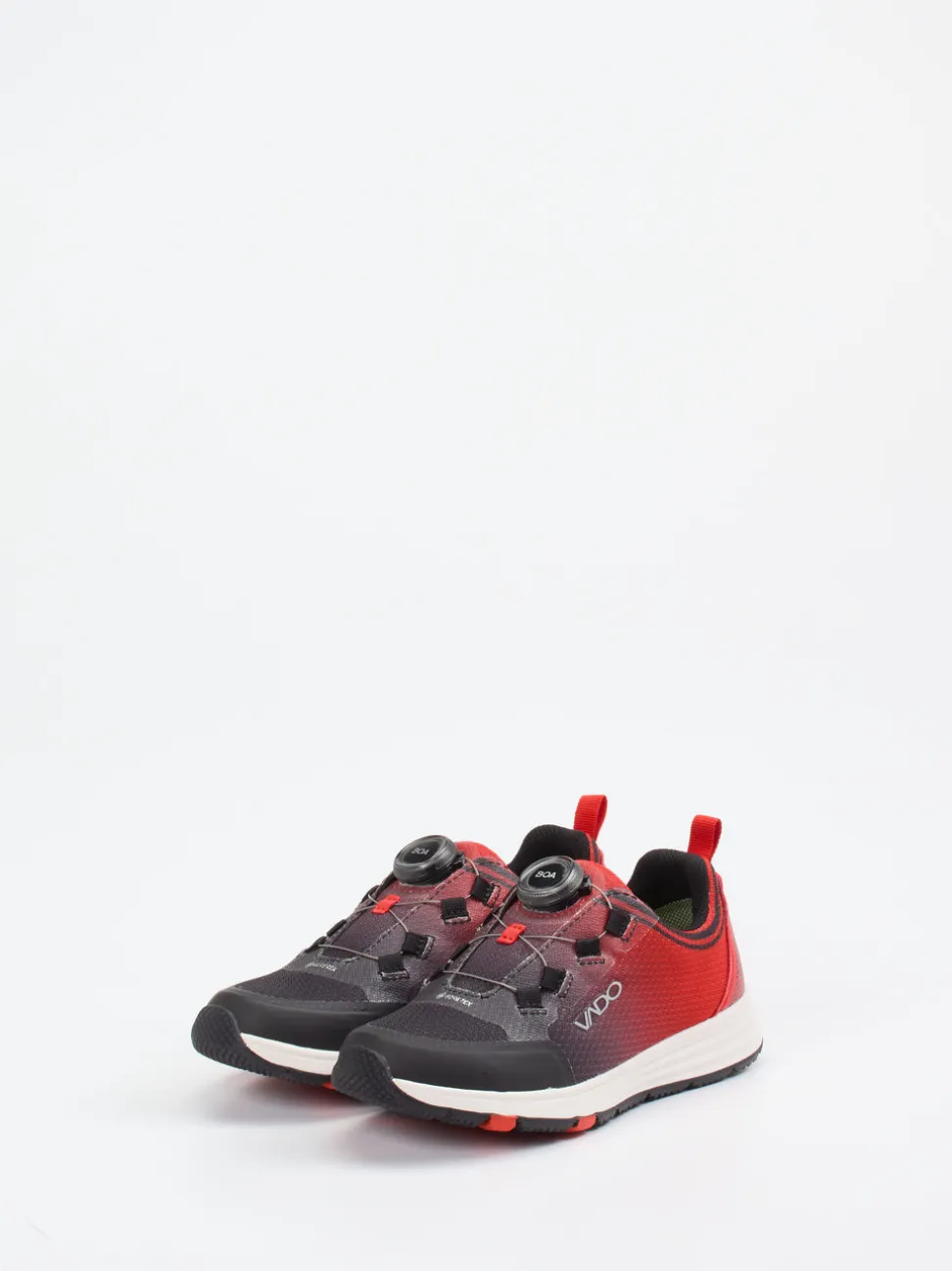 Vado – Outdoor-Sneaker aus Textil in Rot-Schwarz