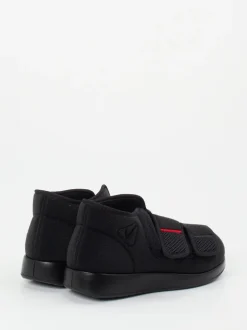Varomed – Therapieschuh aus Textil in Schwarz