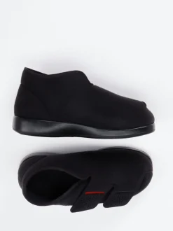 Varomed – Therapieschuh aus Textil in Schwarz