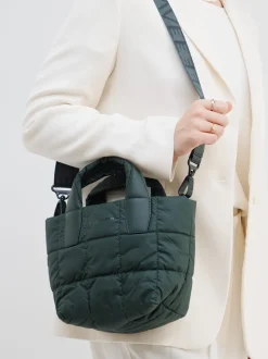 VeeCollective Berlin – Handtasche aus Nylon Tannengrün