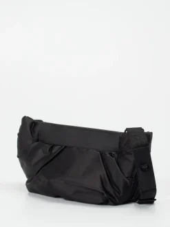 VeeCollective Berlin – Schultertasche aus Nylon Schwarz