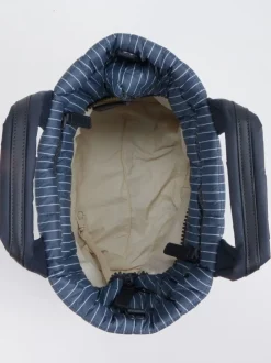 VeeCollective Berlin – Shopper Bag aus Nylon in Dunkelblau