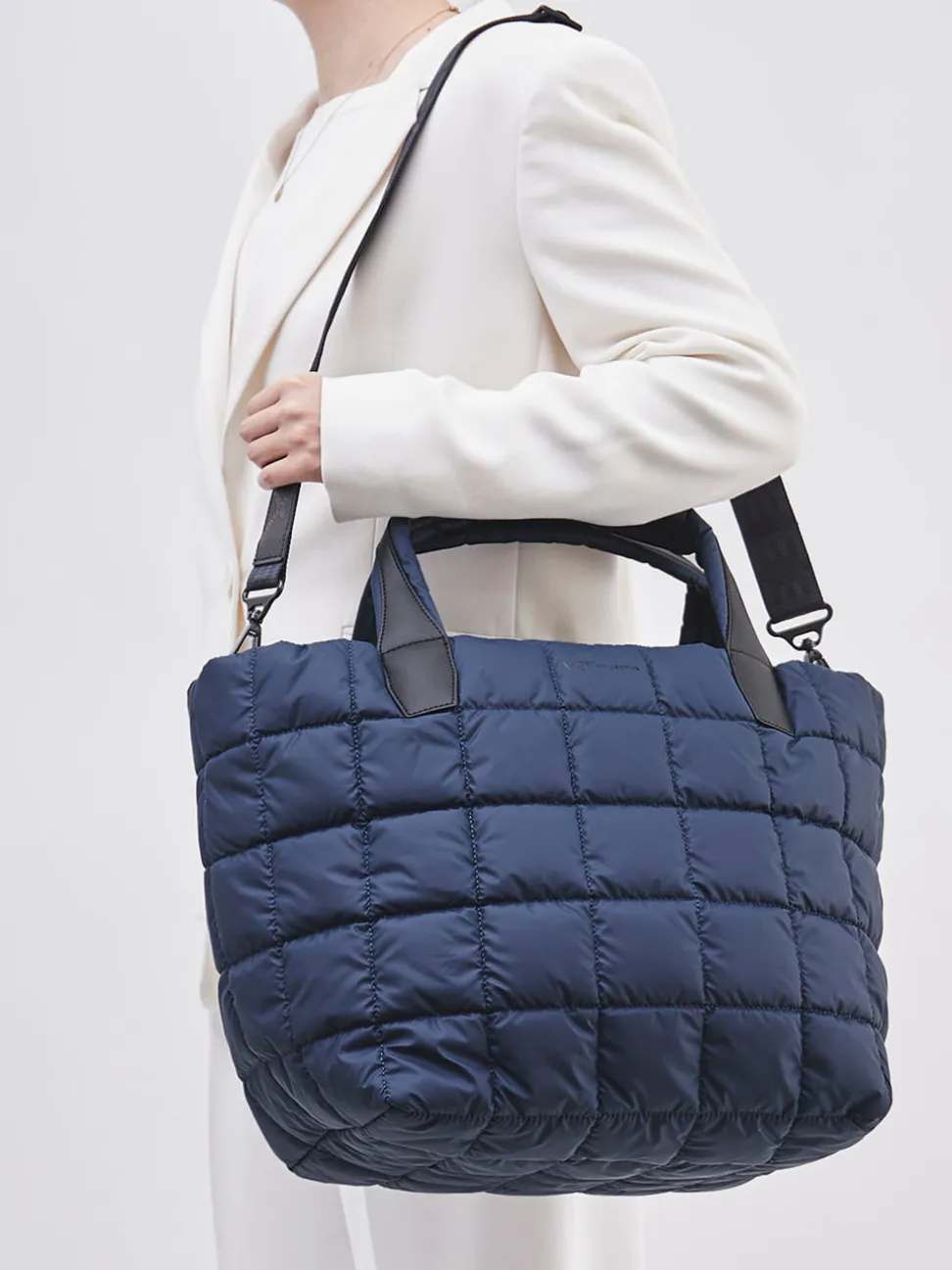 VeeCollective Berlin – Shopper aus Nylon Dunkelblau