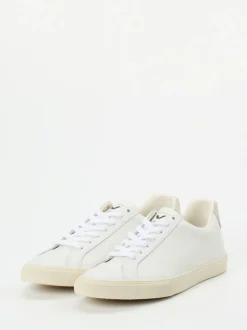 VEJA – Low-Top Sneaker aus Leder in Weiß
