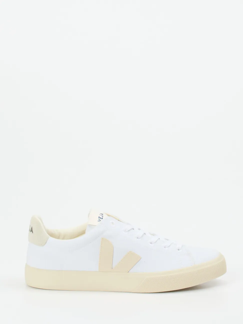 Veja – Low-Top Sneaker aus Canvas in Weiß
