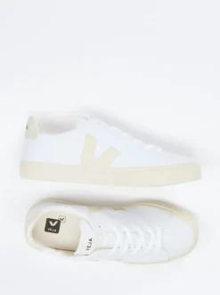 Veja – Low-Top Sneaker aus Canvas in Weiß