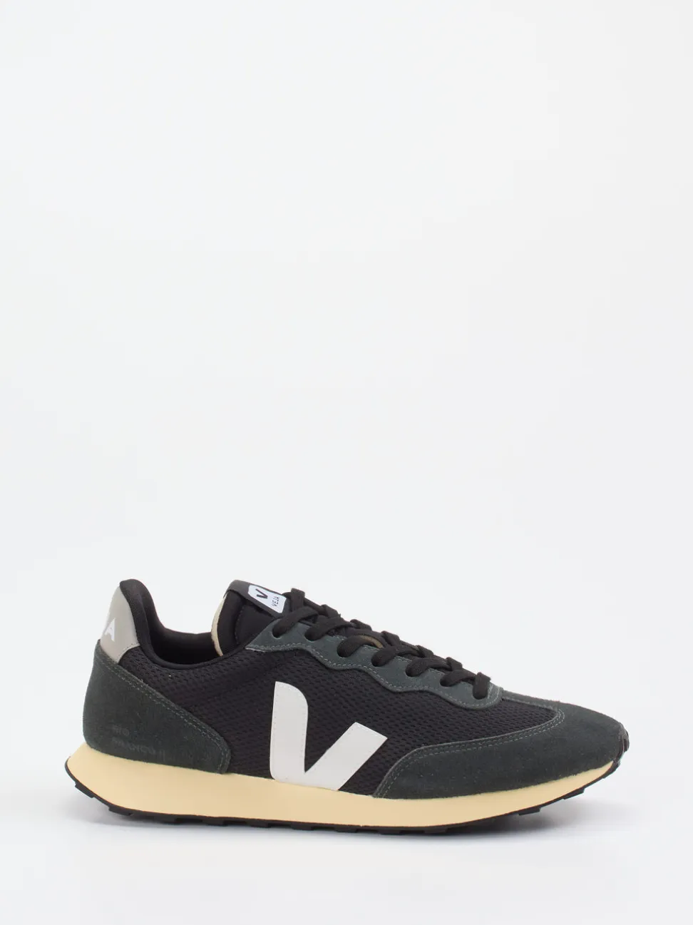 VEJA – Retro-Sneaker aus Mesh und Veloursleder Schwarz