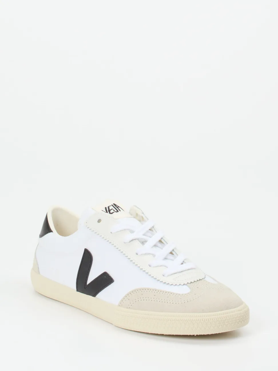 VEJA – Sneaker aus Canvas und Wildleder weiß