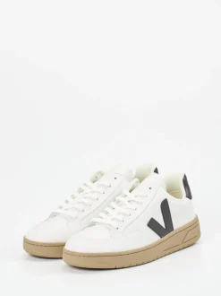 VEJA – Sneaker aus Kalbleder in Weiß