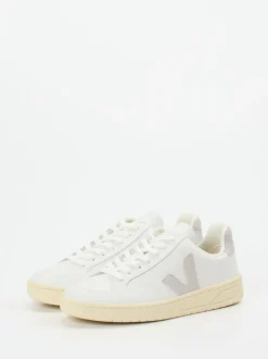 VEJA – Sneaker aus Kalbleder in Weiß