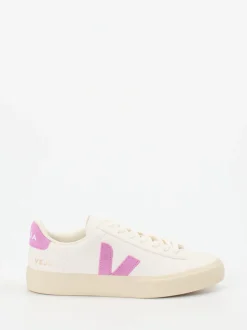 VEJA – Sneaker aus Kalbleder in Cremeweiß