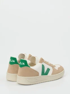 VEJA – Sneaker aus Kalbleder und Wildleder beige